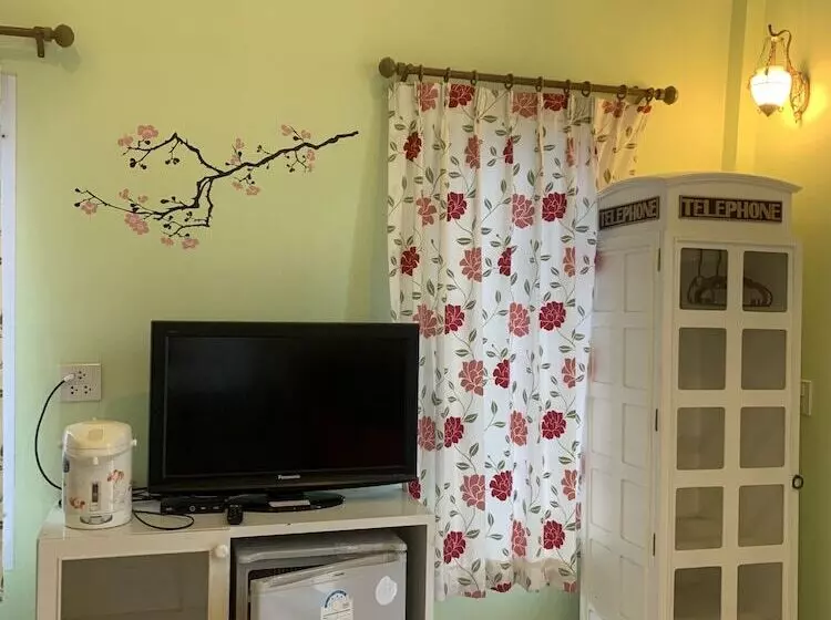 Hotelli Bangchong Marina Resort