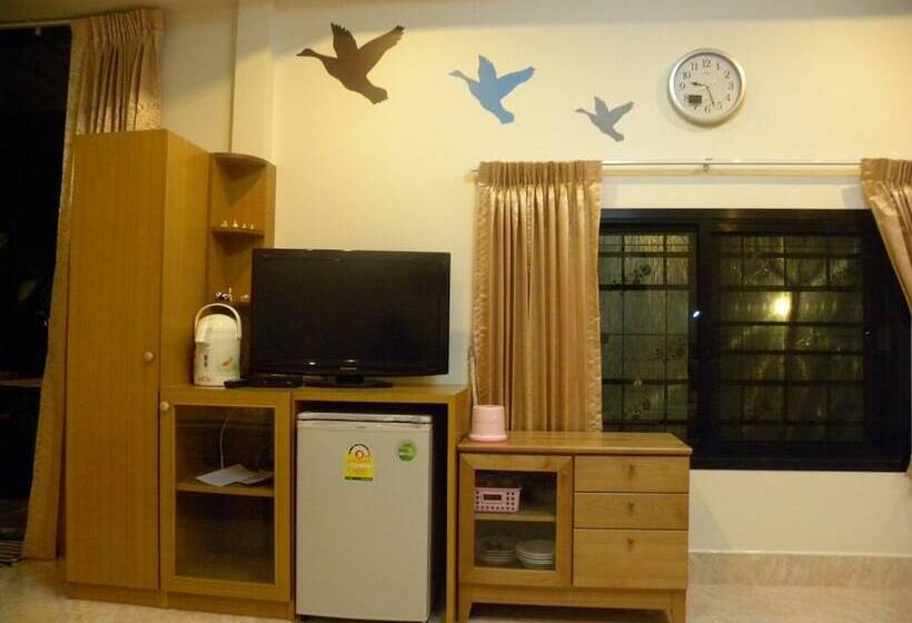 فندق Bangchong Marina Resort