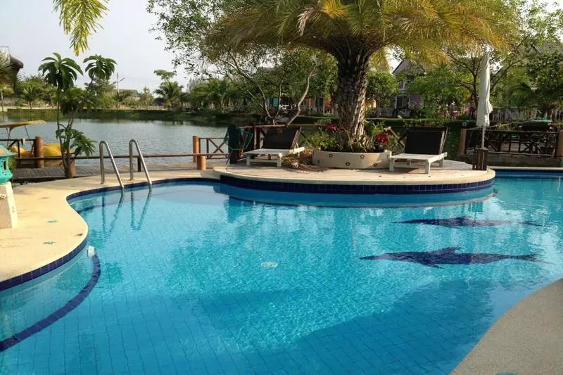 Hotelli Bangchong Marina Resort