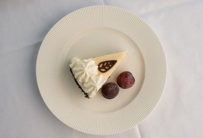 فندق Femø Kro Anno2022