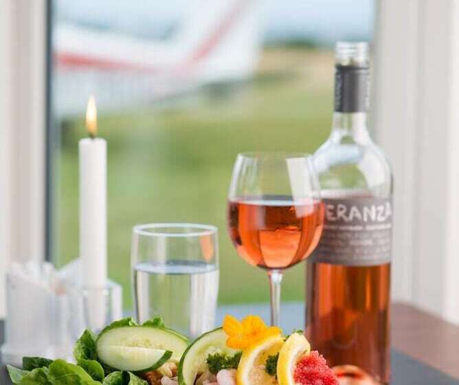 فندق Femø Kro Anno2022