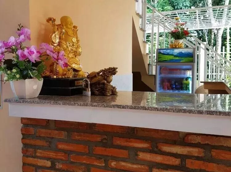 هتل Hana Resort & Bungalow