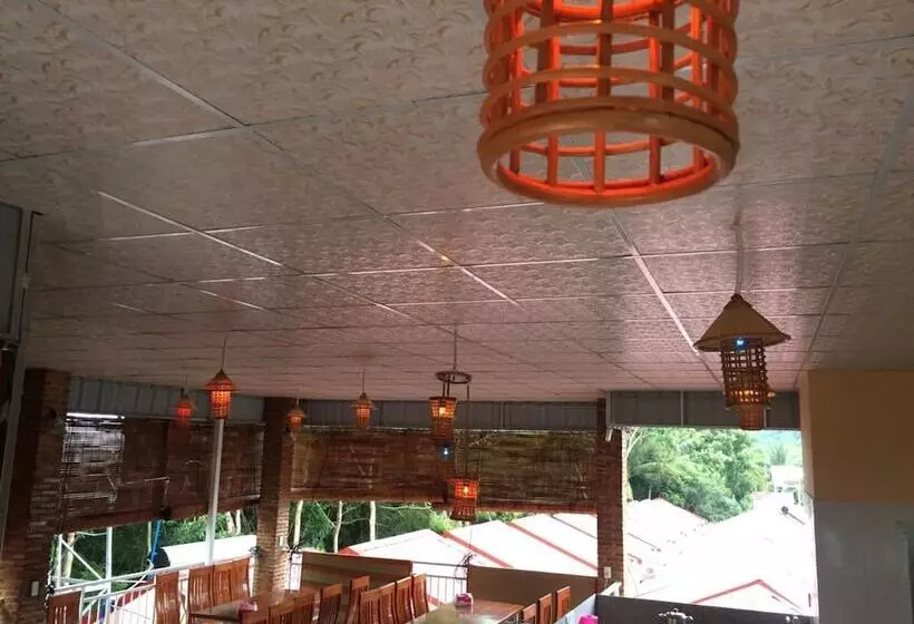 هتل Hana Resort & Bungalow