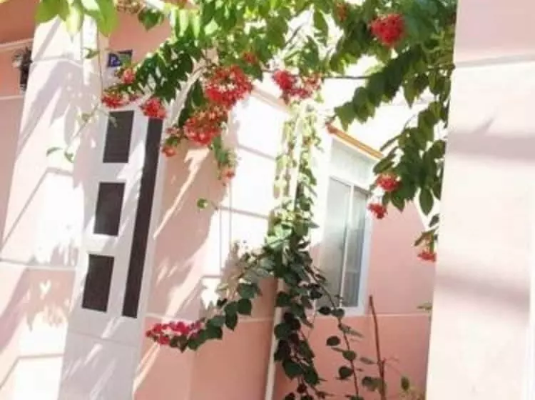 هتل Hana Resort & Bungalow