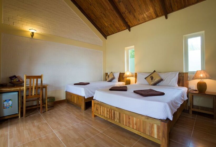 هتل Mango Beach Resort