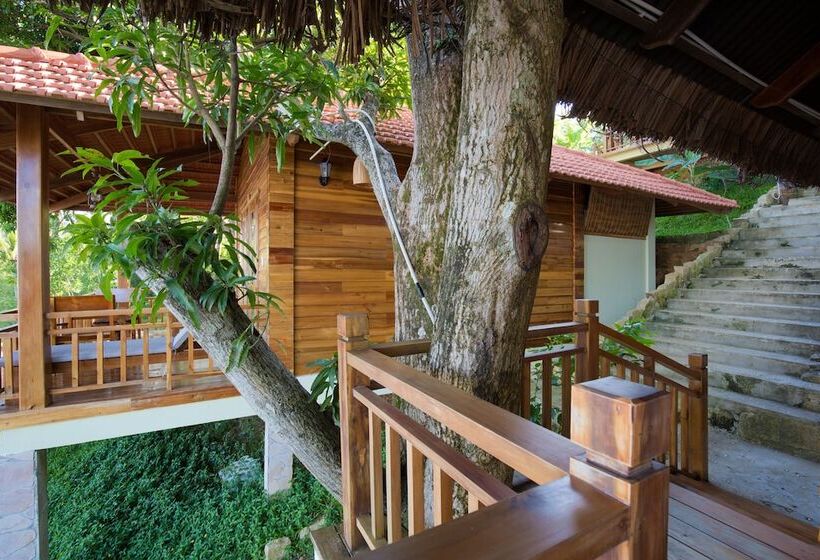 هتل Mango Beach Resort