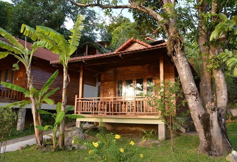 هتل Mango Beach Resort