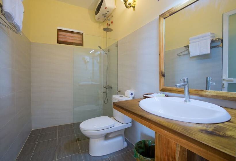 هتل Mango Beach Resort