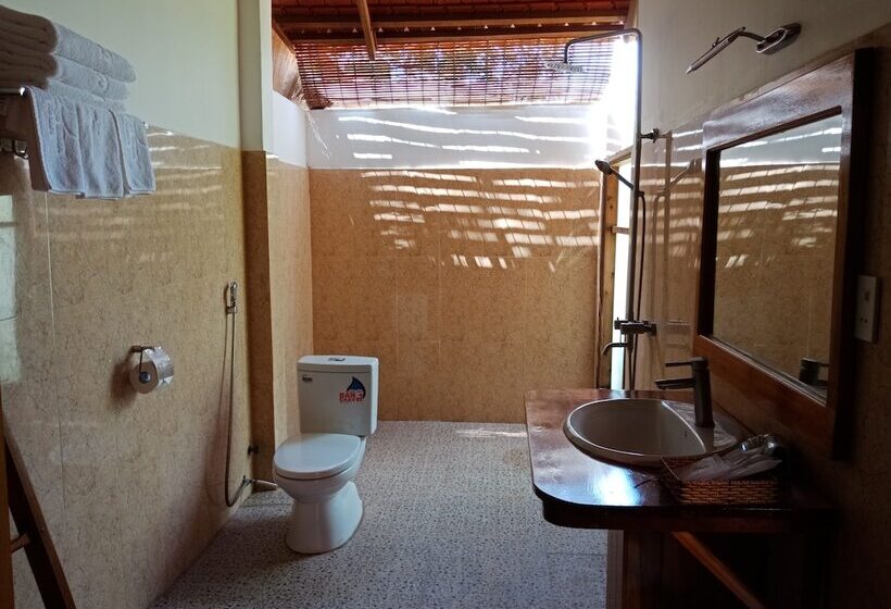 هتل Mango Beach Resort