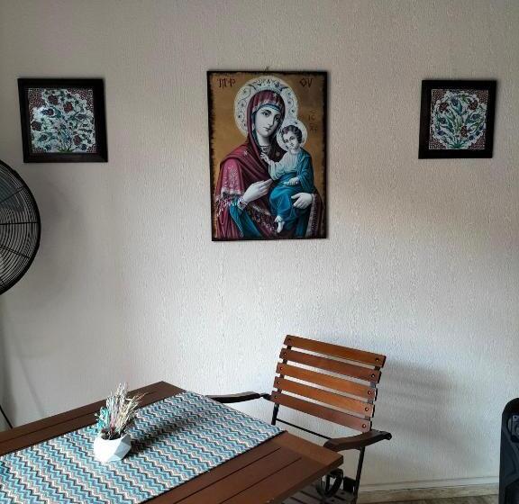 בית מלון כפרי Mary S House