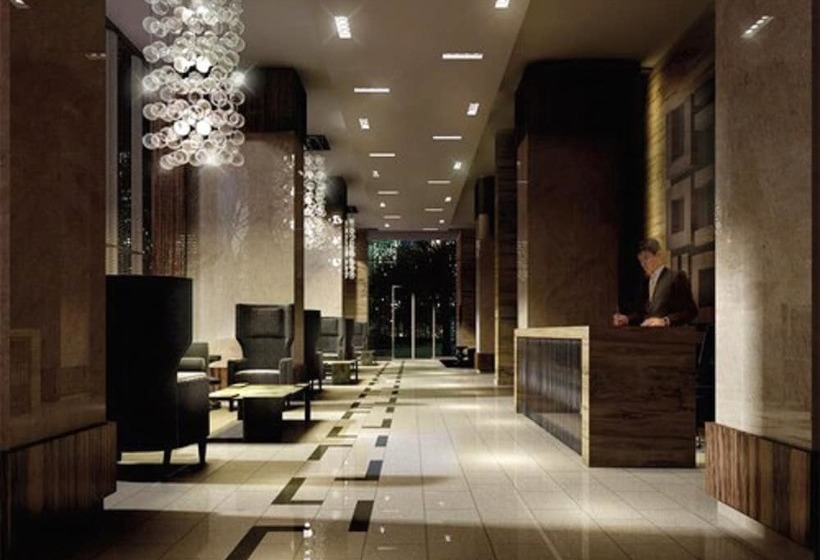 Park Suites Toronto Front Street West