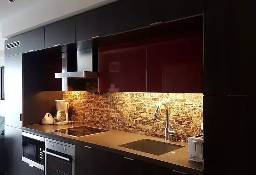 Park Suites Toronto Front Street West