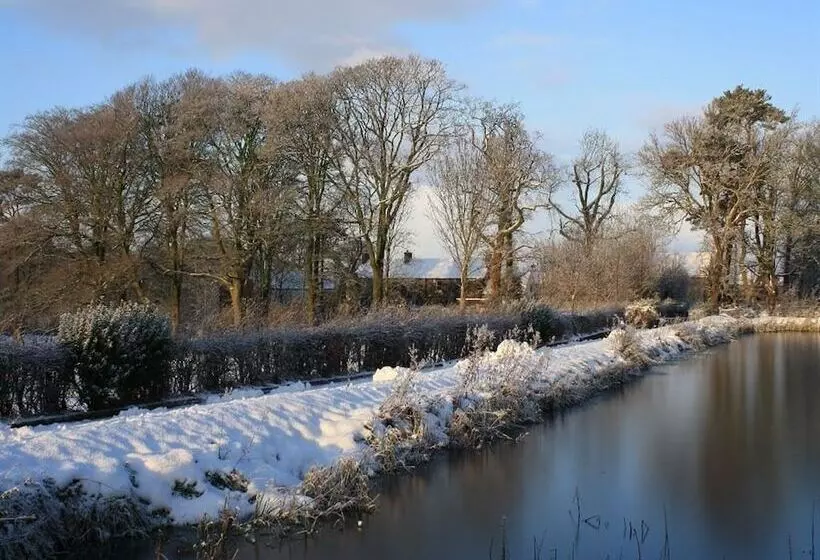 Majatalo Ballylagan Organic Farm