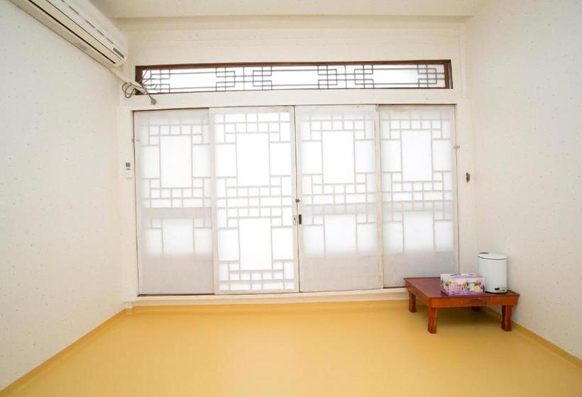 بنسيون Nuri Hanok Guesthouse