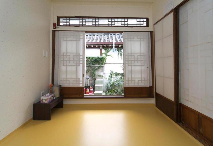 بنسيون Nuri Hanok Guesthouse