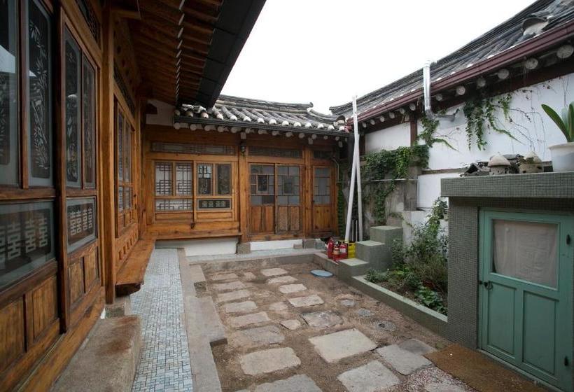 بنسيون Nuri Hanok Guesthouse