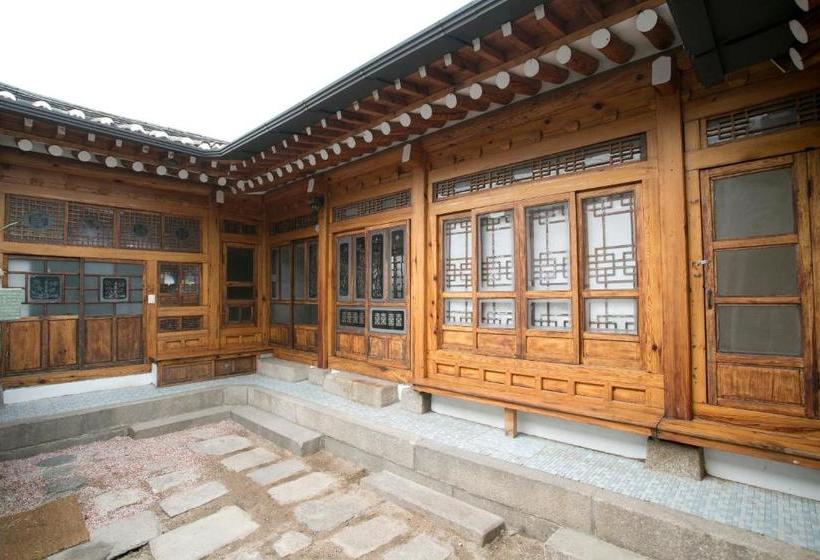 بنسيون Nuri Hanok Guesthouse
