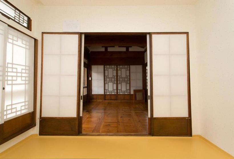 بنسيون Nuri Hanok Guesthouse