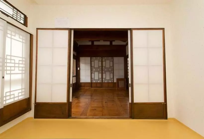 Majatalo Nuri Hanok Guesthouse