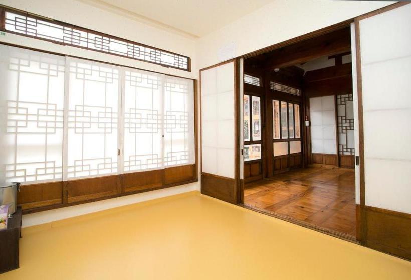 بنسيون Nuri Hanok Guesthouse