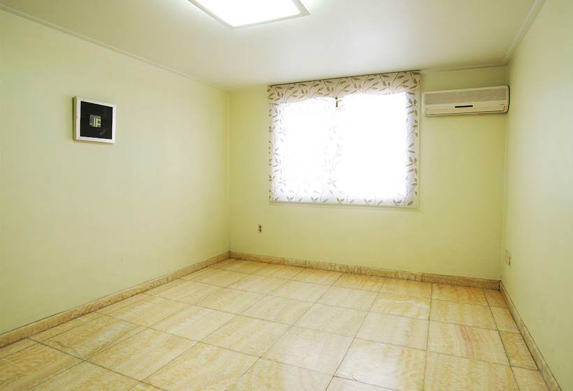 ペンション Silk Road