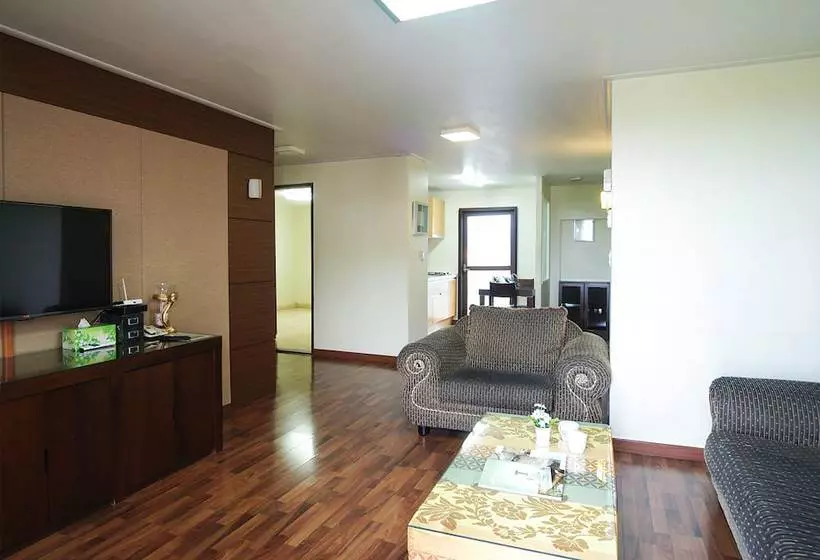 ペンション Silk Road