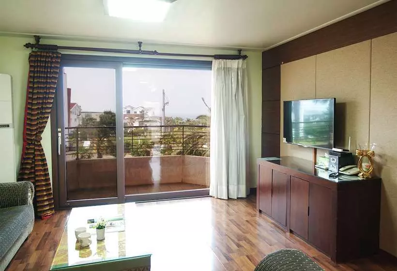 ペンション Silk Road