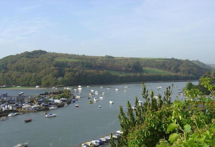 Pensão The Old Bridge House