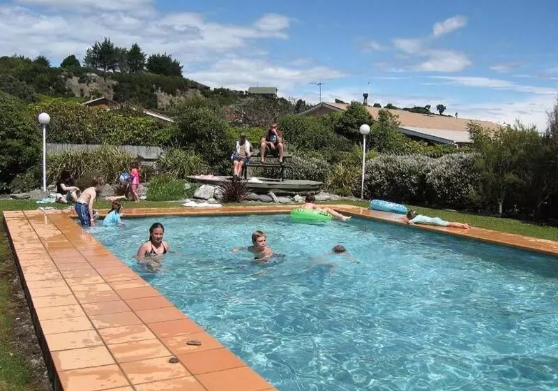 252 Beachside Motels & Holiday Park