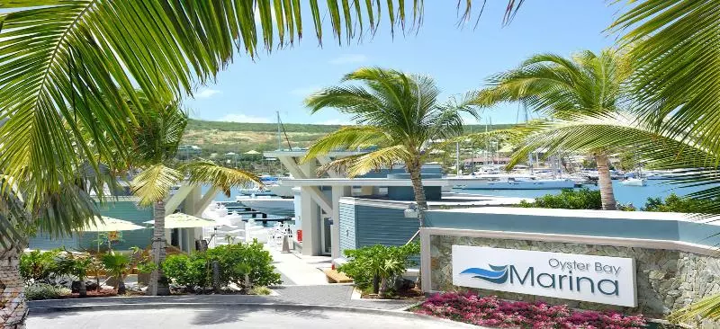 Hotel Oyster Bay Beach Resort