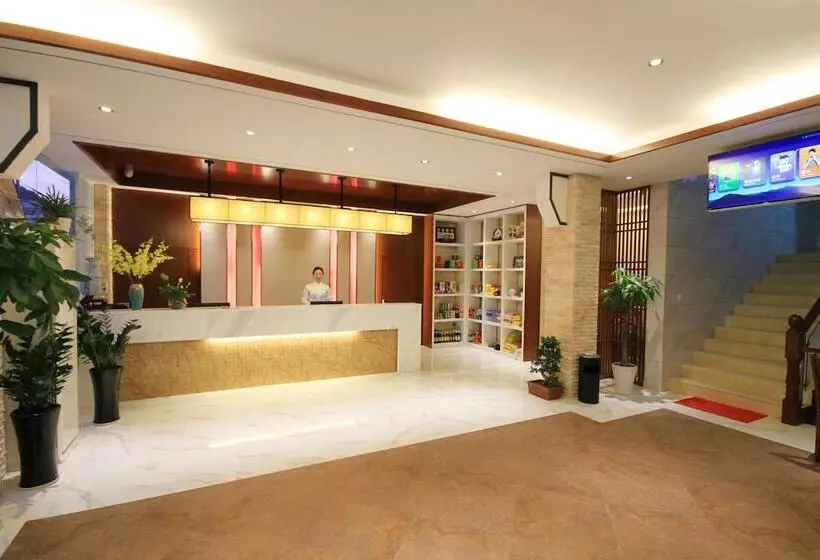 Retkeilymaja Huangshan Castle In The Sky