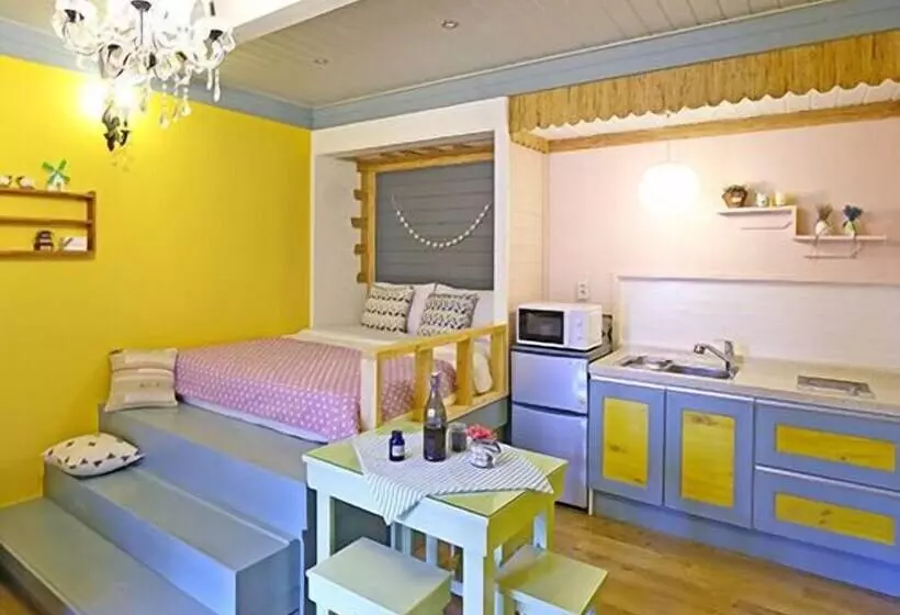 Adellna Pension