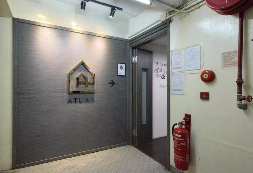 Atlas Hostel & Backpackers