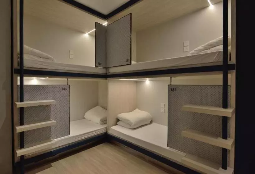 Atlas Hostel & Backpackers