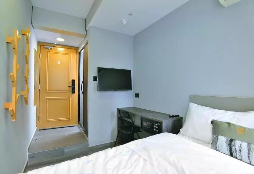 Atlas Hostel & Backpackers