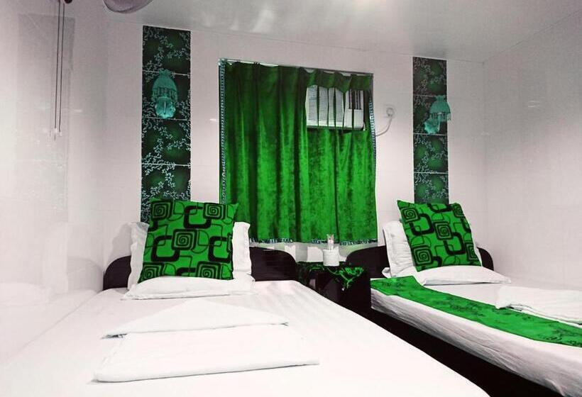 هاستل Castle Inn