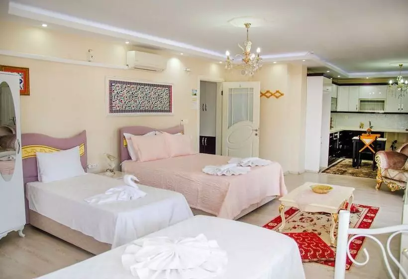 ホテル Ephesus Palaces