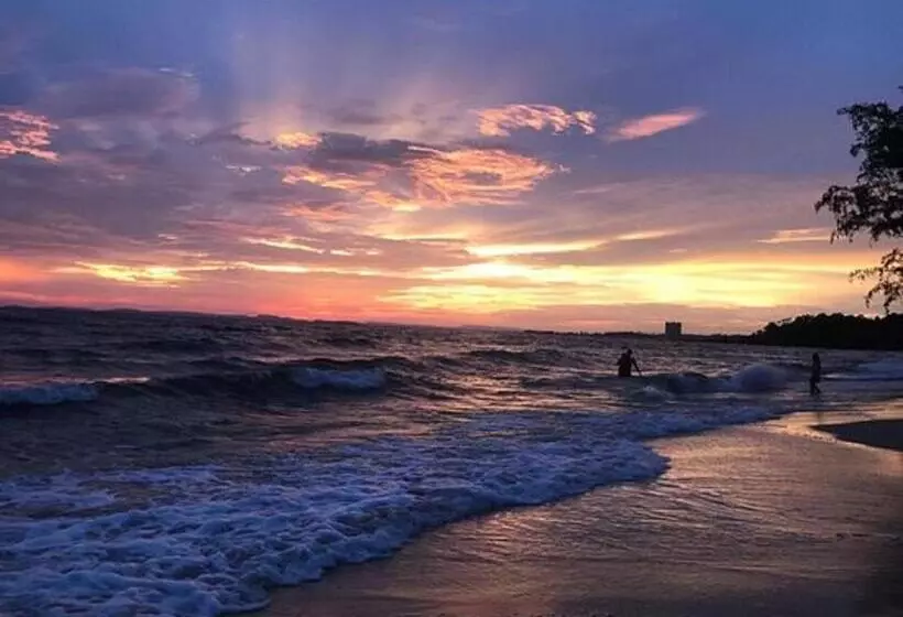 هتل Good Time Boutique