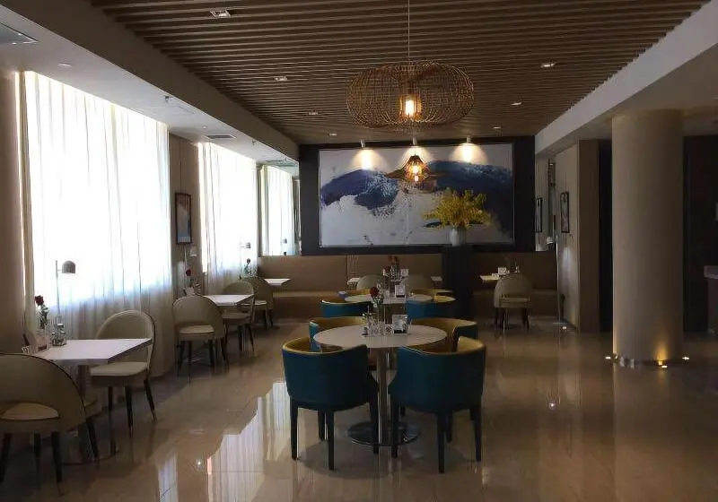 ホテル Jinjiang Inn Select Chifeng Railway Station