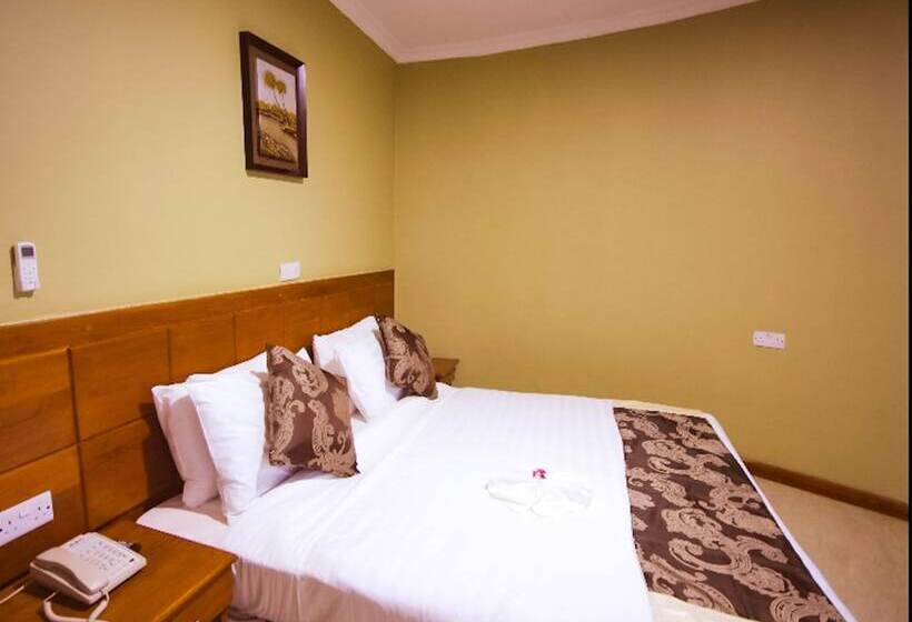 Отель Masailand Safari Lodge