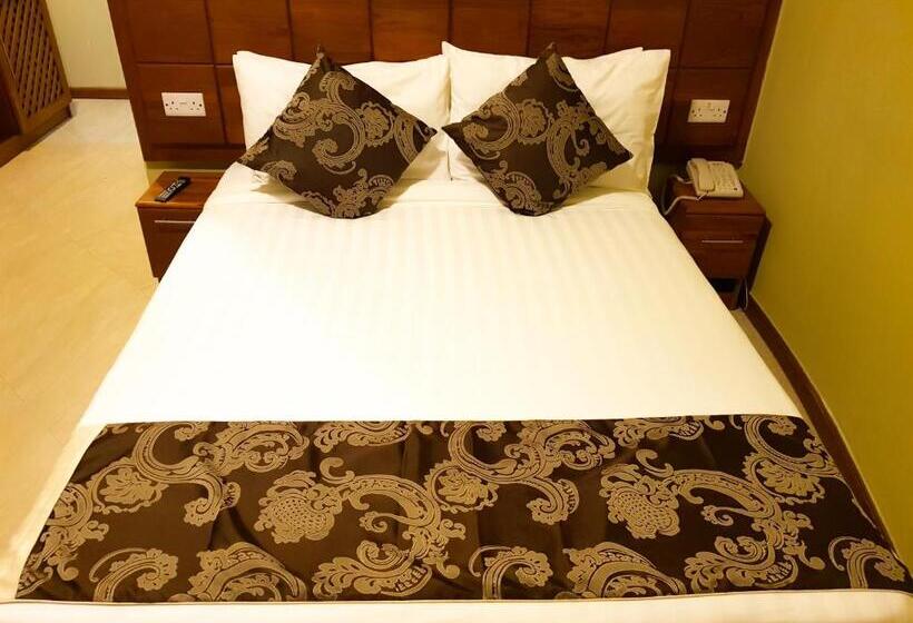 Отель Masailand Safari Lodge