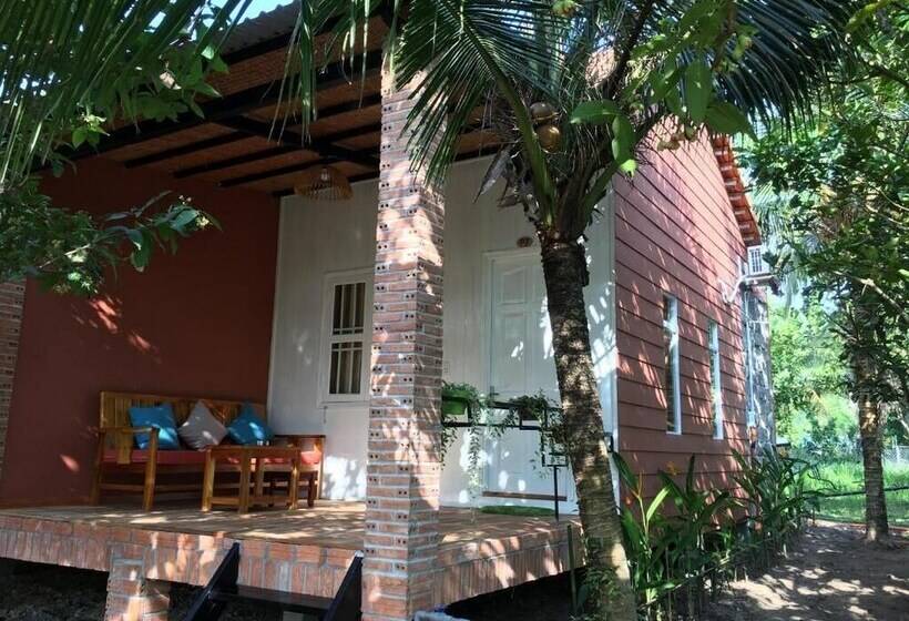 هتل Orchard Fruit Farm Bungalow