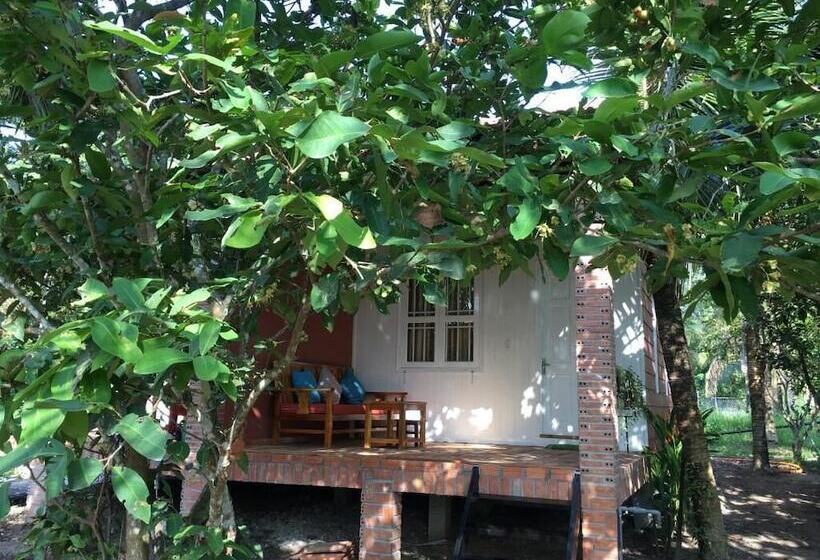 هتل Orchard Fruit Farm Bungalow