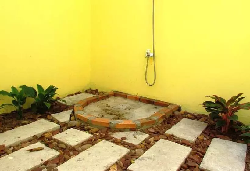 هتل Orchard Fruit Farm Bungalow