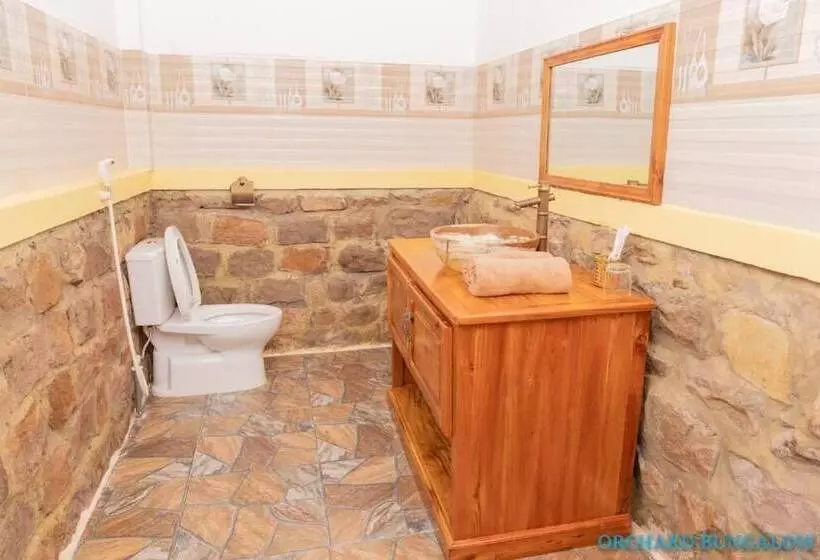 هتل Orchard Fruit Farm Bungalow