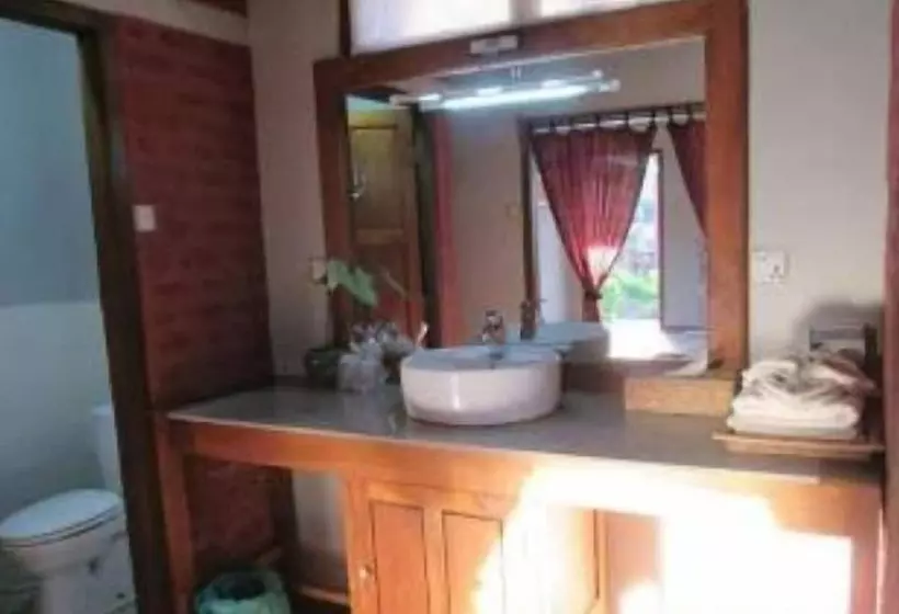 هتل Pyi1 Guest House