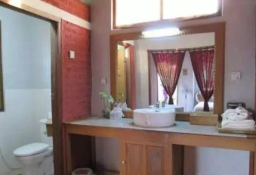 هتل Pyi1 Guest House
