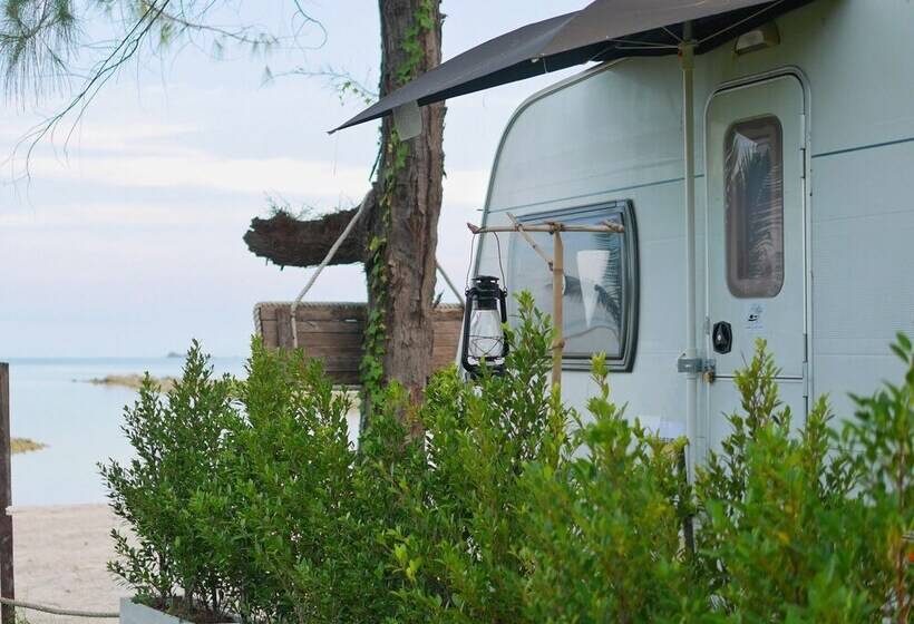 酒店 Samui Caravans Beach Camp