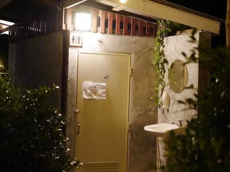 Hotelli Samui Caravans Beach Camp