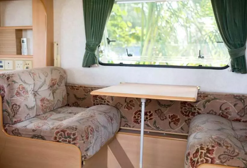 Hotelli Samui Caravans Beach Camp